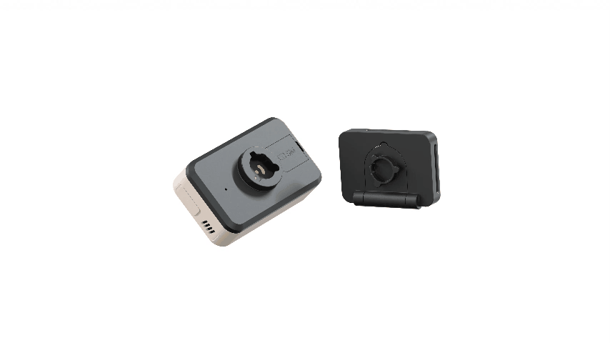 ROLA PetTracker easily set up on various pet collars and harnesses.